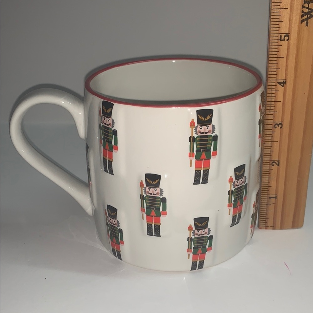 Global Design Connections Nutcracker Patterned Mug - Picture 8 of 9